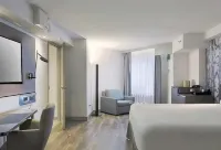 DoubleTree by Hilton Ottawa Downtown