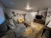 Juniper Townhouse #4 Hotels in Mitchell