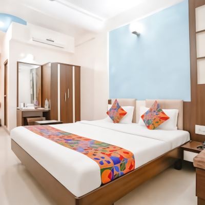 Standard Room With Fan Skylon Hotel Promo Code