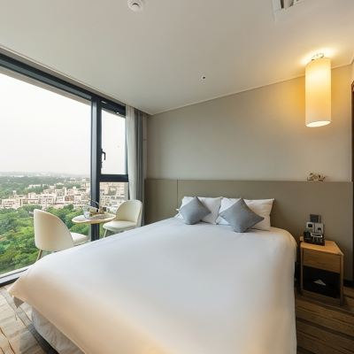 Assignment Upon Check-in (2-Person Room Randomly Assigned) 欣欣酒店天地淵優惠