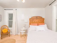 Modern Downtown Living-Appleton Hotels in Appleton