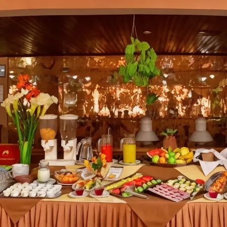 Cesar's Plaza Hotel