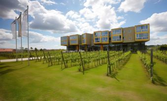 LOISIUM Wine & Spa Hotel Langenlois - Housity