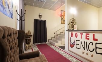 Hotel Villa Venice - Housity
