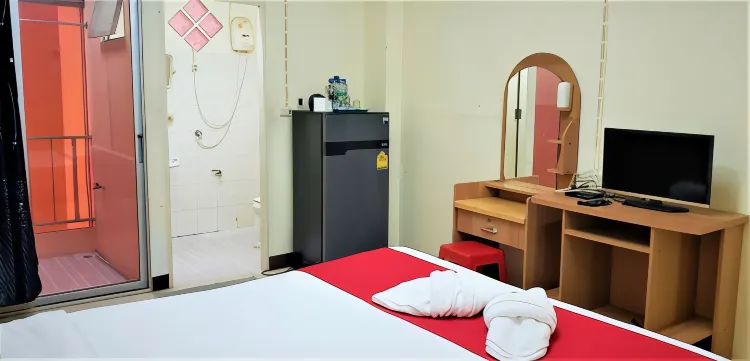 ห้องมาตรฐานเตียงใหญ่ (ชั้นบน)