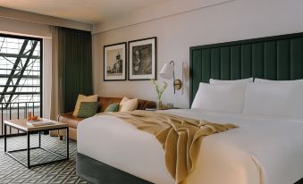 Arcadian Hotel Brookline - Housity
