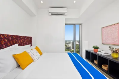 Aura by Kozystay Hotels in 