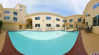 Holiday Inn Express & Suites HOLLYWOOD WALK OF FAME by IHG Hotel di 