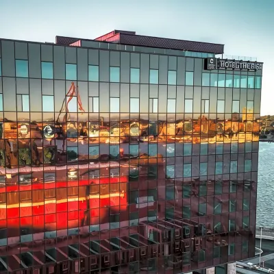 Clarion Hotel the Pier Hotels near Hisingen