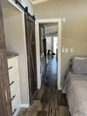 Texoma Getaway - Tiny House on a Cannabis Farm