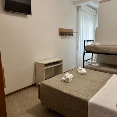 Standard Quadruple Room Hotel Enna Promo Code