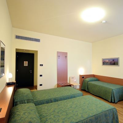 Triple Room Dama Hotel Promo Code