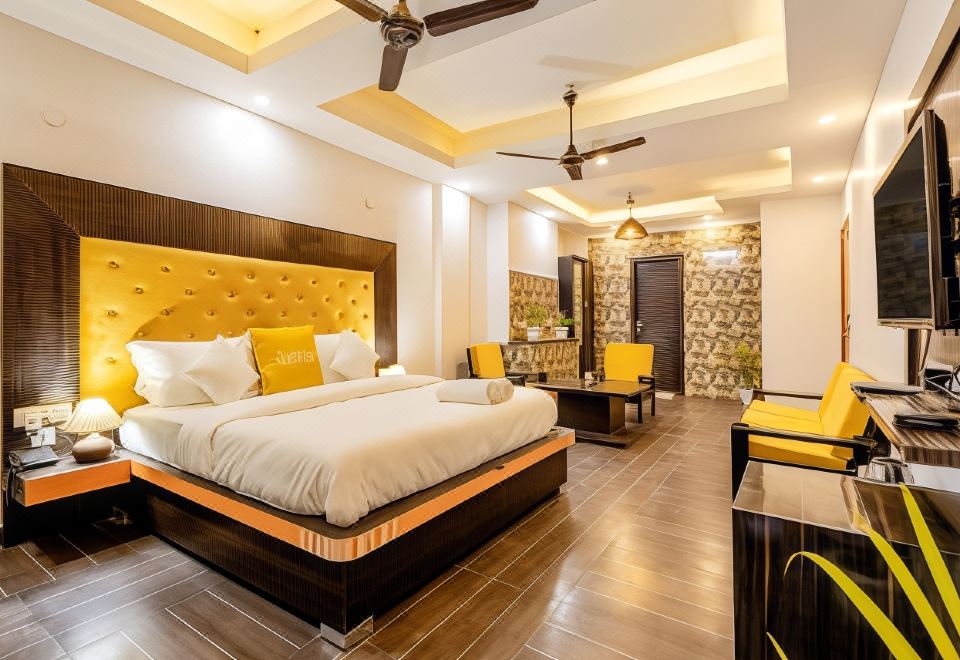 Lime Tree Hotel and Banquet Huda Metro Superior Room With City View