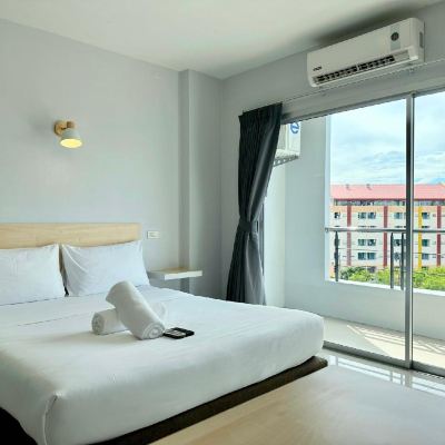 Superior Queen Room Sun Inn Promo Code