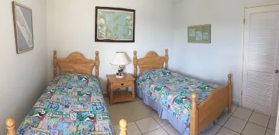 The Caribbean's premier vacation villa on the water in Jolly Harbour Hoteles en 