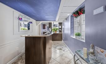 John Carver Inn & Spa - Housity