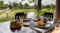 I love phants Lodge