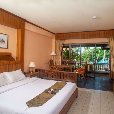 Deluxe Double Room Aloha Resort Promo Code