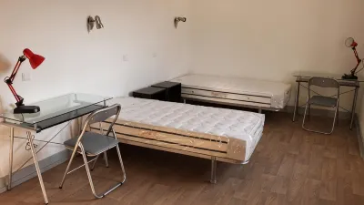BE Coimbra Hostels Hotel a 