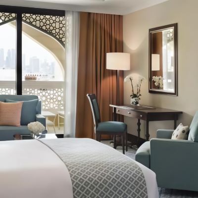 Superior Twin Room with Souq Piazza View