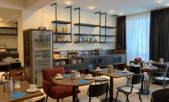 Hotel am Schlosstheater - Housity