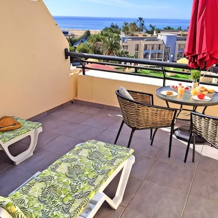 Apartment BUENA VISTA (Palm Garden) Morro Jable, sea view, pool Отели в г. Морро Хабле