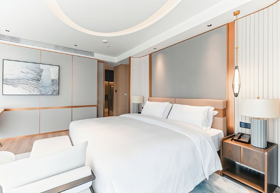 White Swan Hotel ZhanjiangSuperior Suite