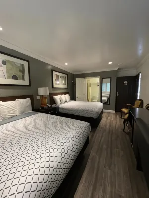 La Casa Inn