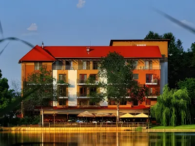 Hotel Corvus Aqua Hotele w: 