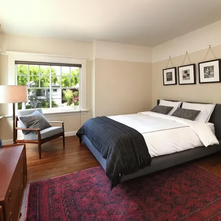 Classic Bright Modern Spacious 1bd/1ba Apartment Отели в г. Беркли