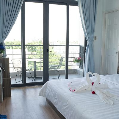 King Room with Balcony Winston Hotel Promo Code