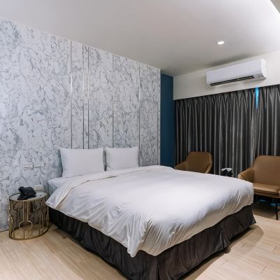 MOBI Room Lounge Hotel Promo Code