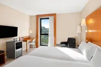 B&B Hotel Zaragoza Los Enlaces Estación Hotels in 