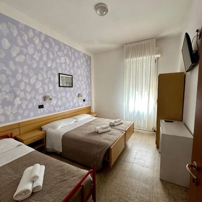 Standard Triple Room Hotel Enna Promo Code