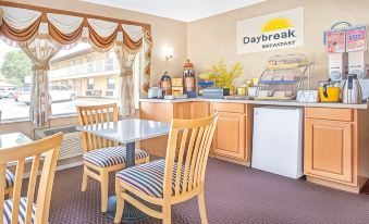 Days Inn by Wyndham Orange City/Deland