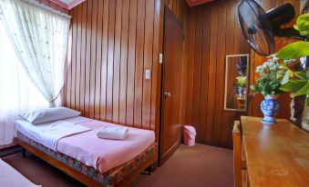 Inn Rocio and Restaurant - Housity