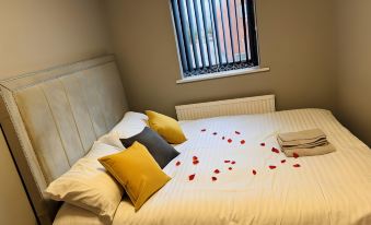 Stunning 2-Bed Apartment in Gosport