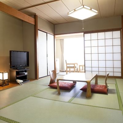 Japanese-Style Room With 10 Tatami Mats Overlooking Mount Hachimantai ◆Non-Smoking◆ [Japanese Room] [Non-Smoking] [Mountain View] 八幡平ライジングサンホテル クーポン