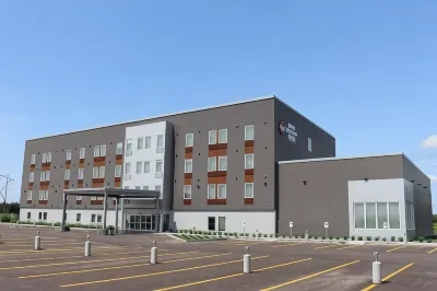 Best Western Plus Dauphin Hotel a 