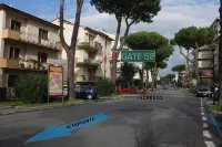B&B Gate 52