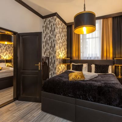 Smazat-Superior Family Room with Balcony Golden Prague Rooms Promo Code