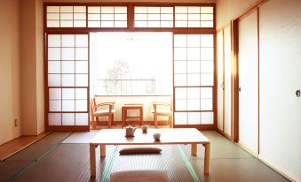Hotel Lalba Suwako - Housity