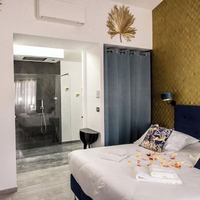 Privileged Double Room with Air Conditioning Hotel La Chaize Promo Code
