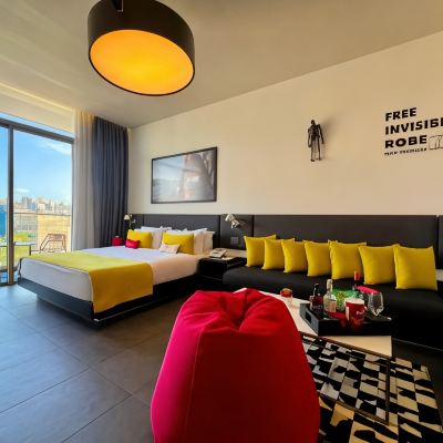 Premium King Room The Smallville Hotel Promo Code