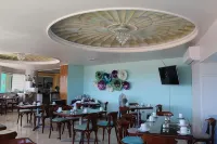 Hotel Playa Marina