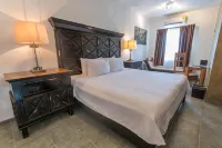 Hacienda Paradise Hotel