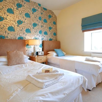 Deluxe Twin Room, Ensuite, Partial Sea View (Side Sea&Mountain View) The Gladstone Promo Code