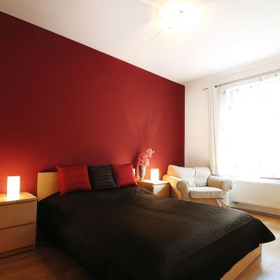 One-Bedroom Apartment King Apartments Promo Code