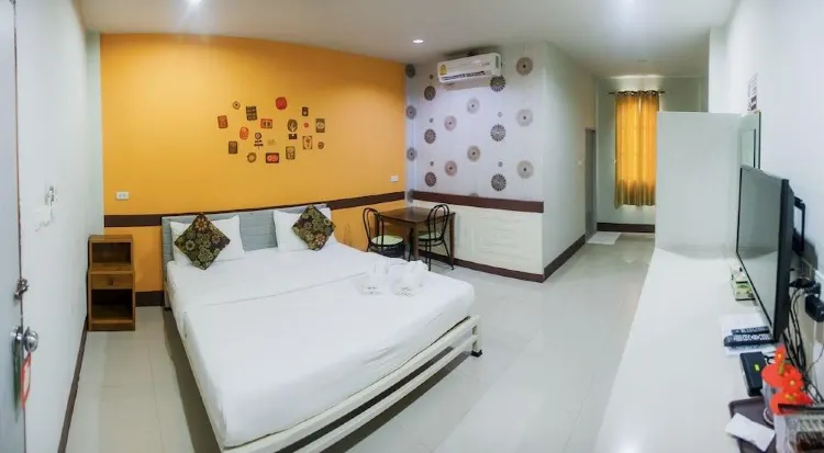 ห้องสแตนดาร์ด เตียงใหญ่ 1 เตียง