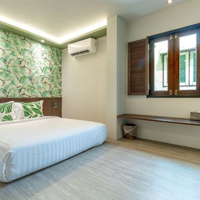 Deluxe Double Room Foodotel Promo Code